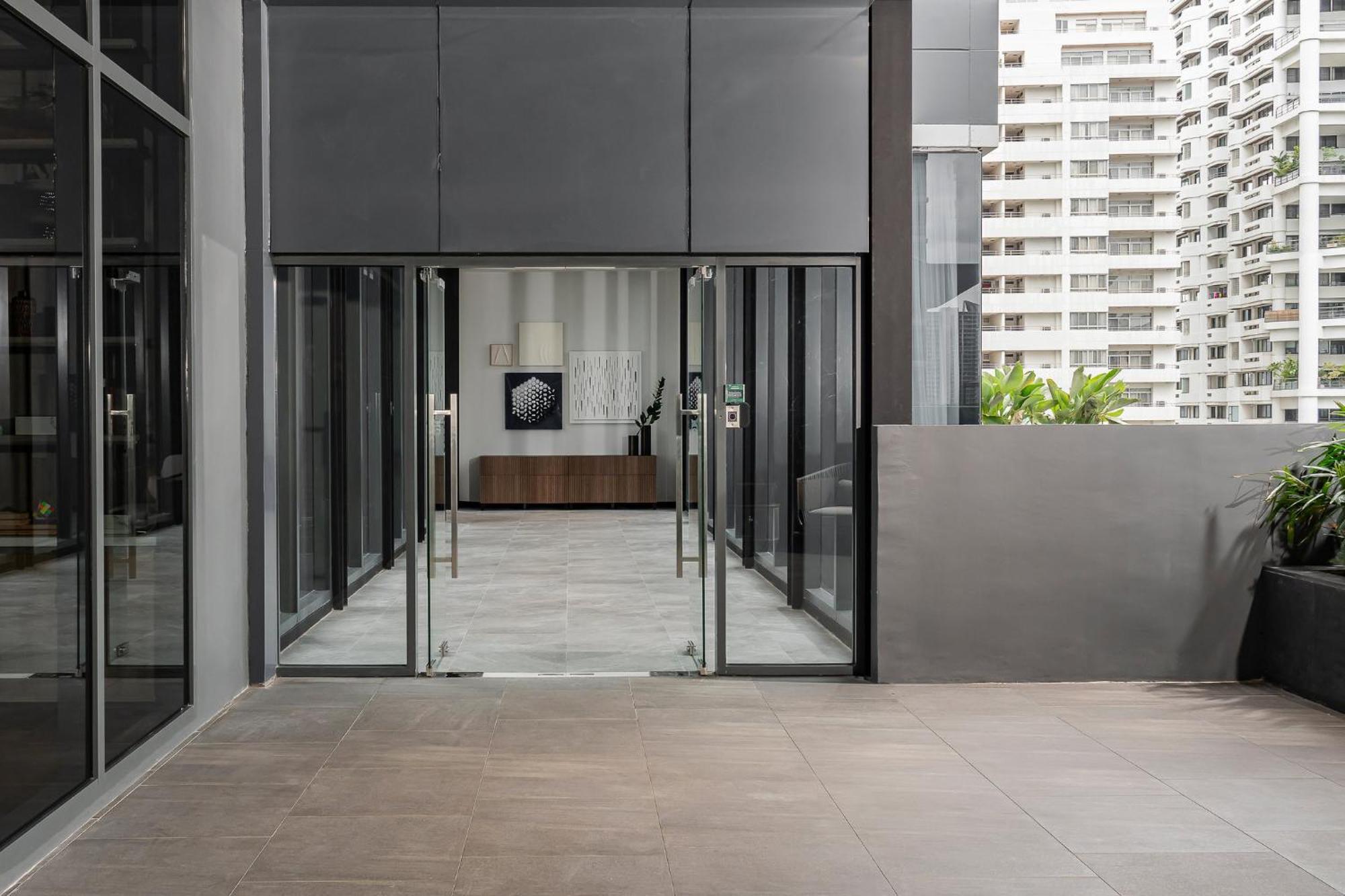 Staybridge Suites Bangkok Sukhumvit By Ihg Banguecoque Exterior foto