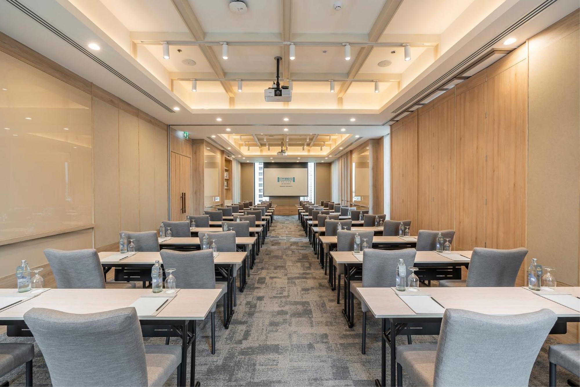 Staybridge Suites Bangkok Sukhumvit By Ihg Banguecoque Exterior foto