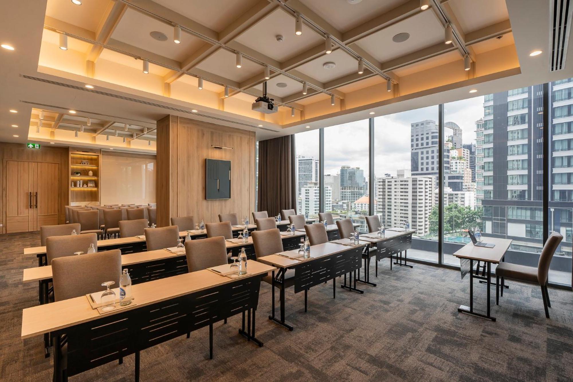 Staybridge Suites Bangkok Sukhumvit By Ihg Banguecoque Exterior foto