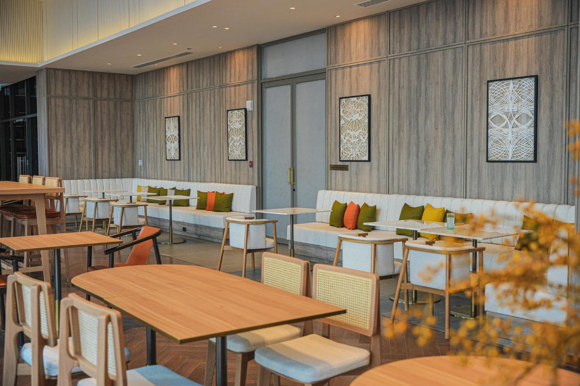 Staybridge Suites Bangkok Sukhumvit By Ihg Banguecoque Exterior foto
